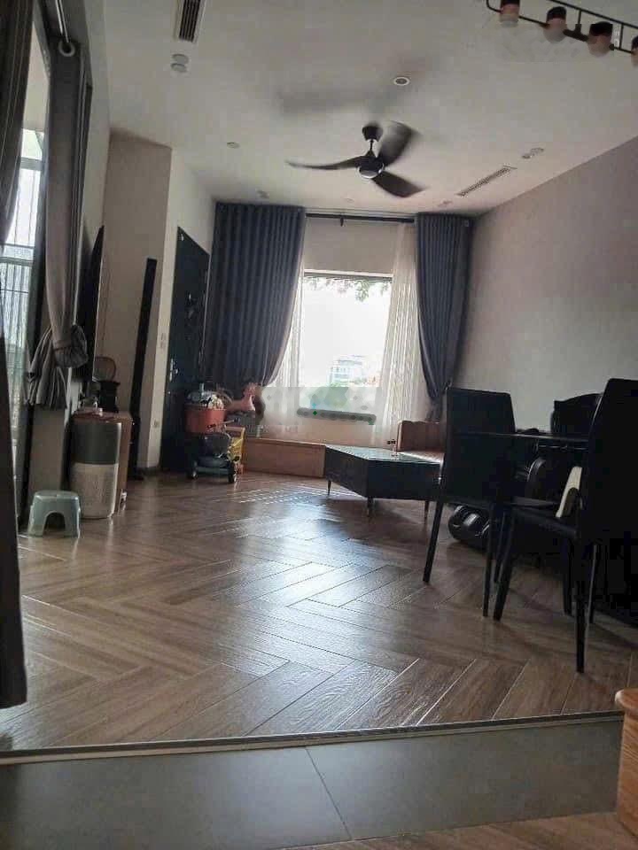 Chính chủ bán nhà 100 m2 lô góc mặt hồ cự khối xây 4 tầng kiên cố