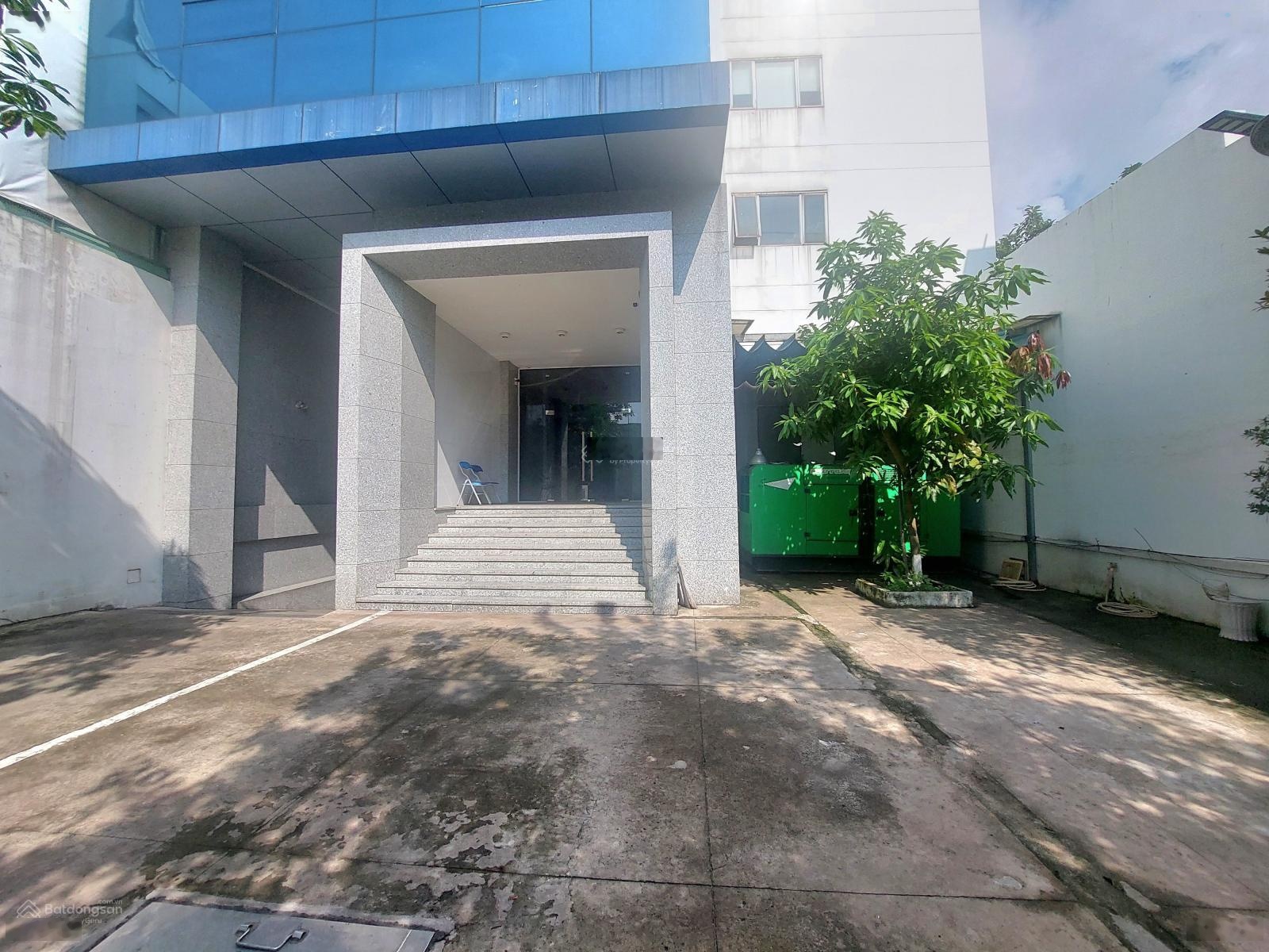 Văn phòng 250m2 (trệt) - phù hợp ngân hàng