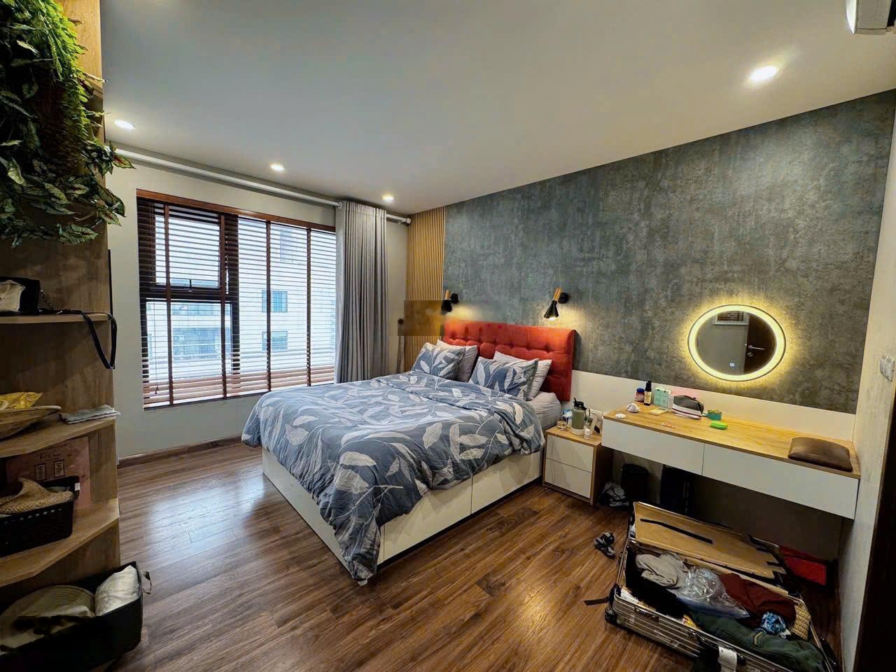 Chính chủ gửi cho thuê căn hộ 3 phòng ngủ, đầy đủ nội thất, giá chỉ 18tr/tháng