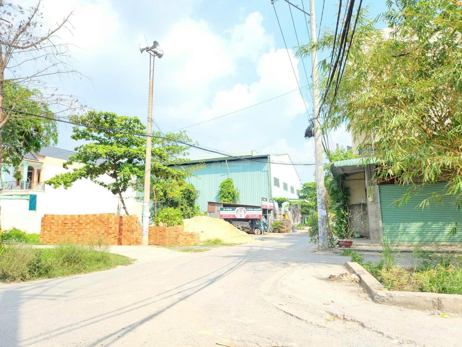 T15-Đất tặng nhà khủng-Đang xây lỡ dở - Đường 12m - Khu VIP - An Phú Đông giáp ranh Gò Vấp - 3.85tỷ