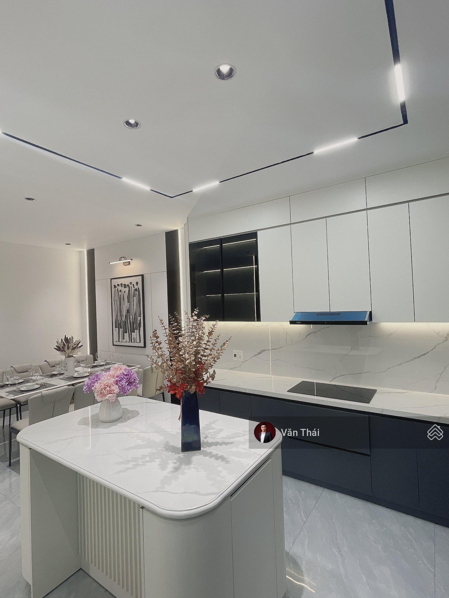 Nhà 3 tầng 4 phòng ngủ full nội thất- Mặt tiền Tiên Sơn 2- Nhà đẹp vào ở ngay