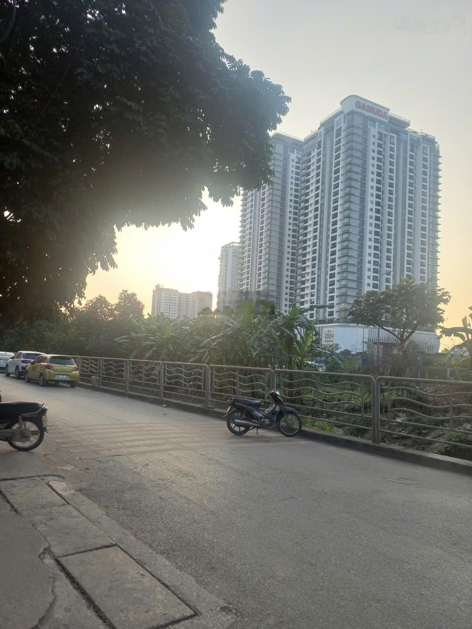 Khuyến lương,dt 68m2,mt 4m, gara oto, giá chào 16.5 t.đối diện gamuda,nhà 3 tầng,3 ngủ rộng