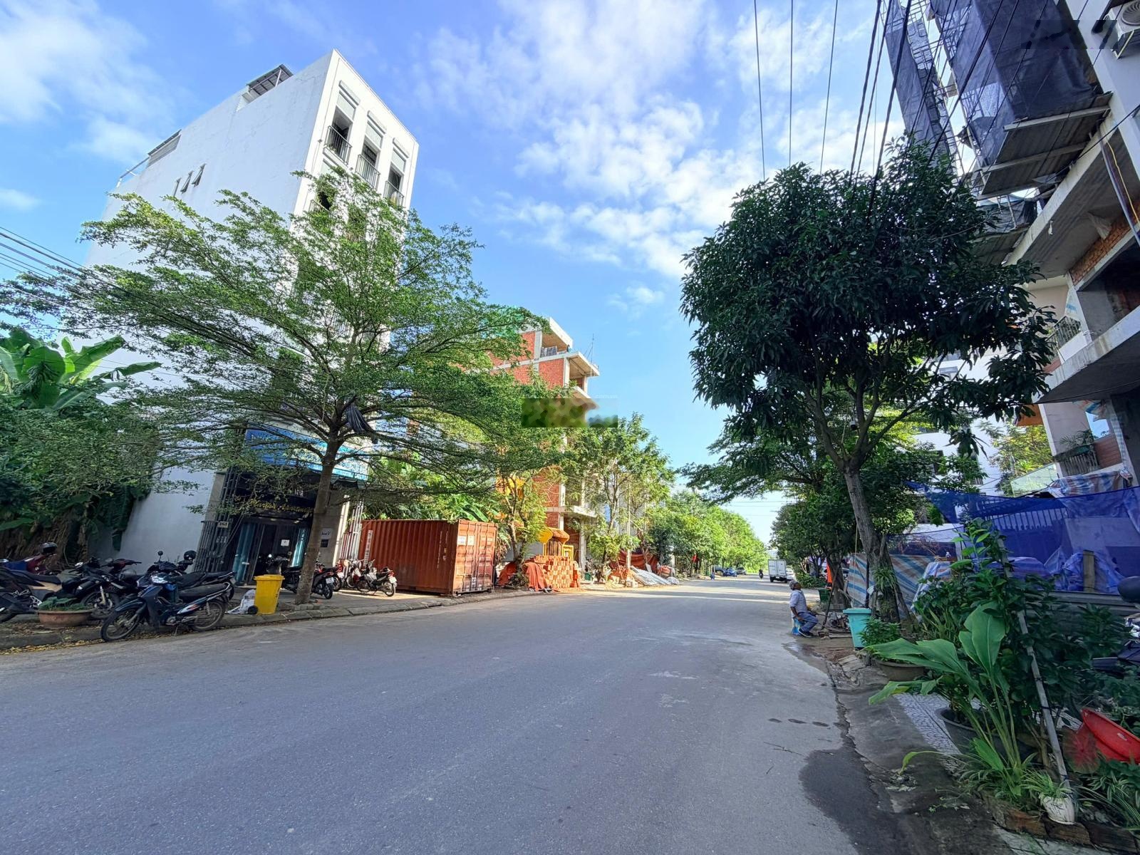 Bán đất NGHIÊM XUÂN YÊM - đường 10m5, sạch đẹp, Nam Việt Á