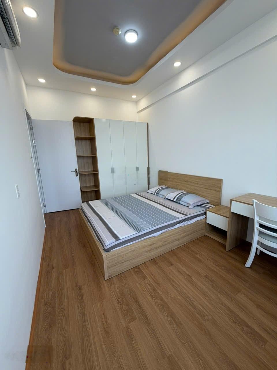 Bán gấp CC mới vào ở liền trước Tết 2PN, 2WC, 60m2 tại Ngô Gia Tự, P.2, Q.10, TP. HCM, giá 3,85 tỷ