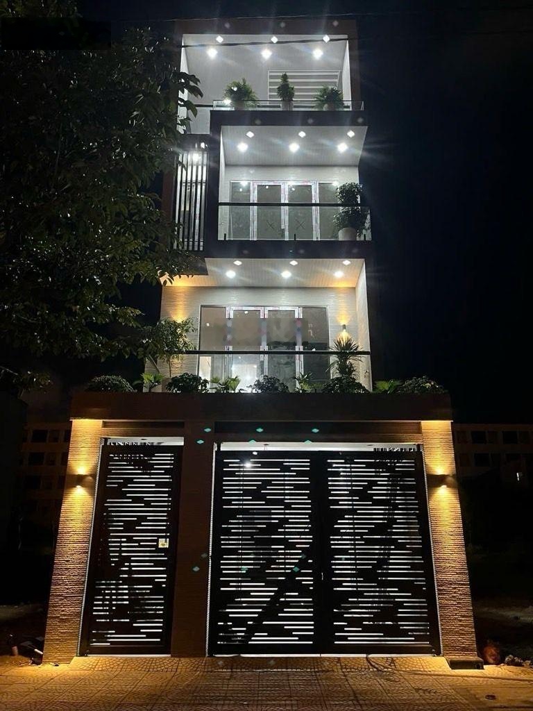 Nhà 4 tầng MT siêu đẹp Hoà Quý Ngũ Hành Sơn- Ngay Đảo Kim Cương