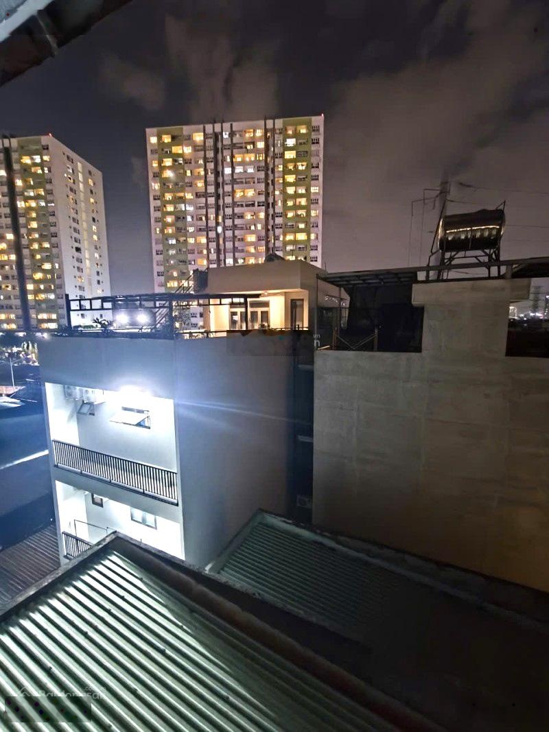 Giảm Sốc 700tr! Bán Nhà 4 Tầng Trường Thọ, Hẻm Xe Tải, Đi Bộ Ra Metro, Giá 7.5 Tỷ