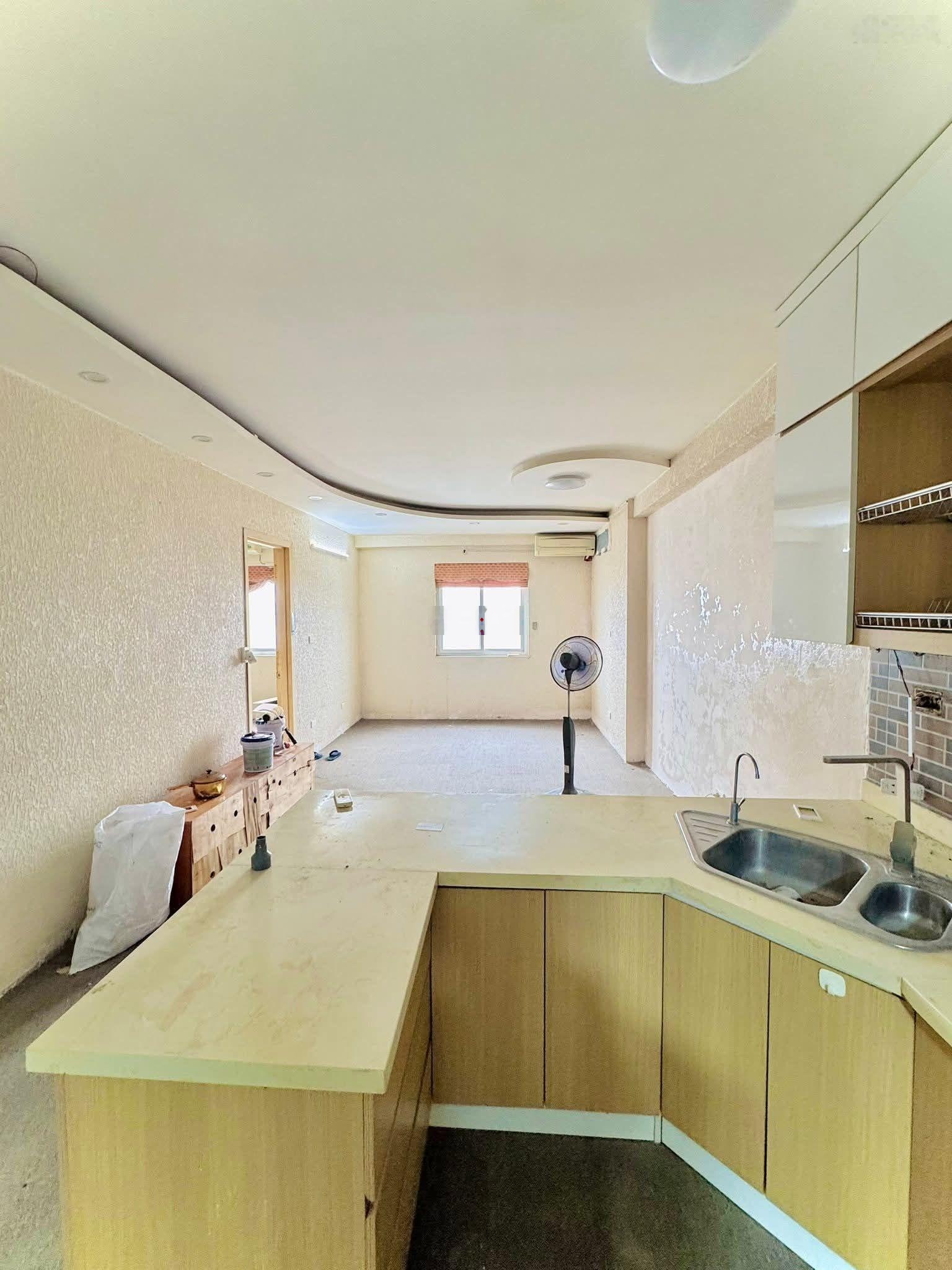 Chunh Cư Hà 102 Thái Thịnh 68m2, T8, giá chỉ 7.2 tỷ