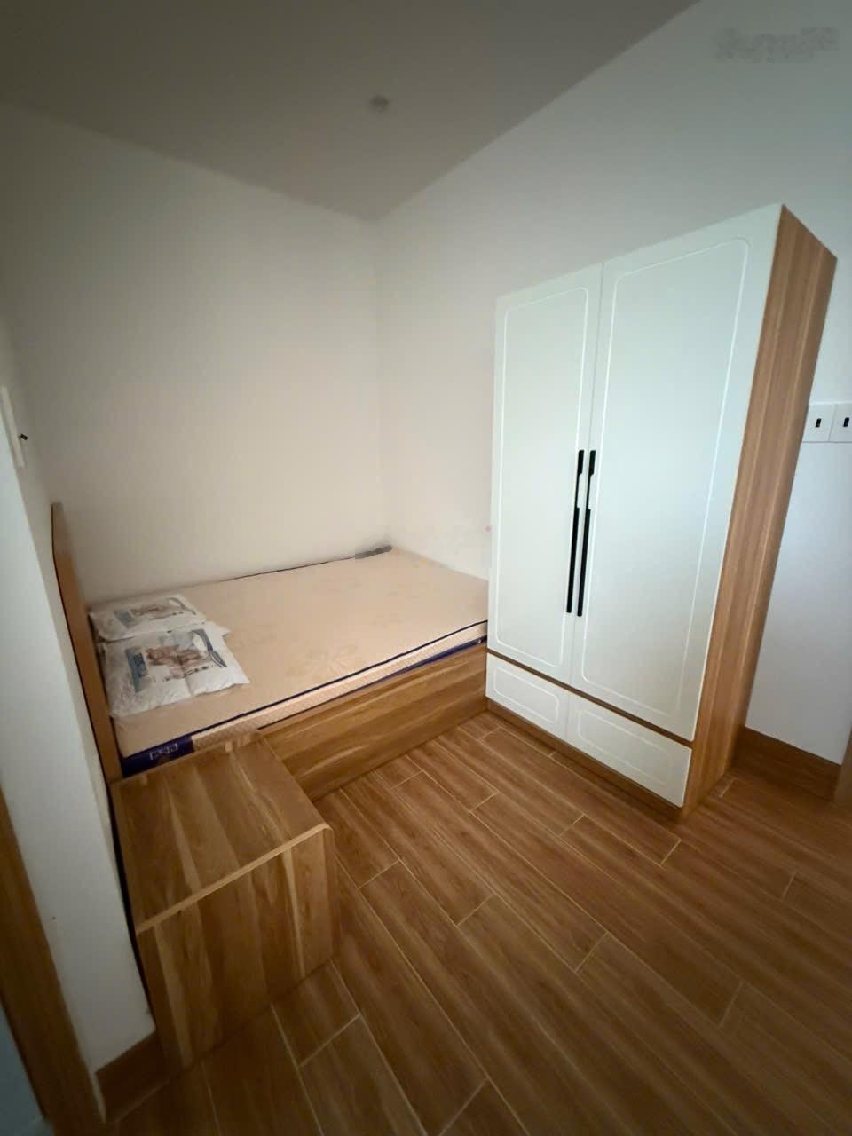 Bán toà căn hộ 5 tầng MT Hoà Cường, dòng tiền 45 - 50tr/th, LH Tuyết