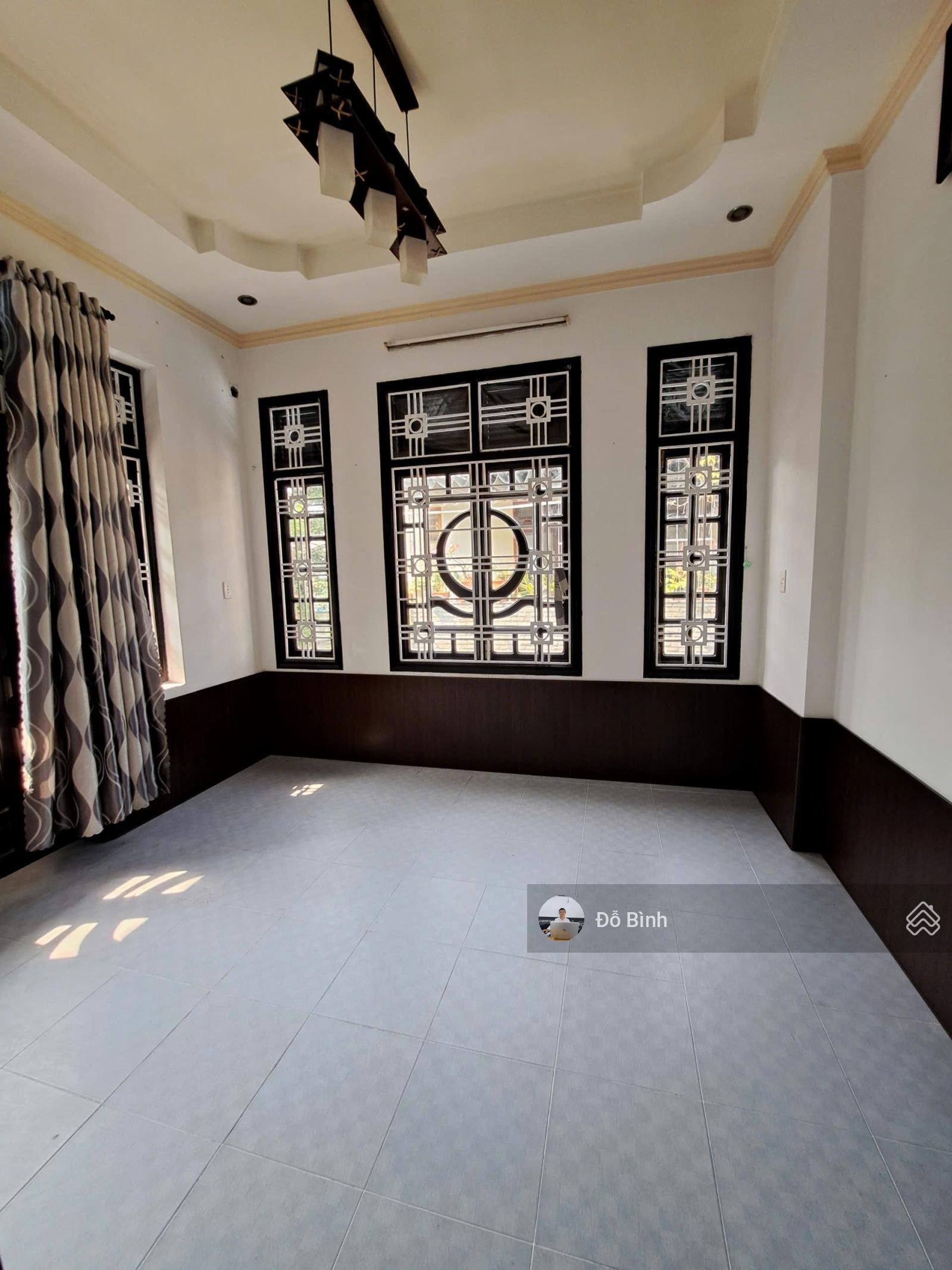 Cho thuê nhà 2 tầng - 2 mặt tiền đường - tiên sơn 15 - 4 phòng - có gara ô tô