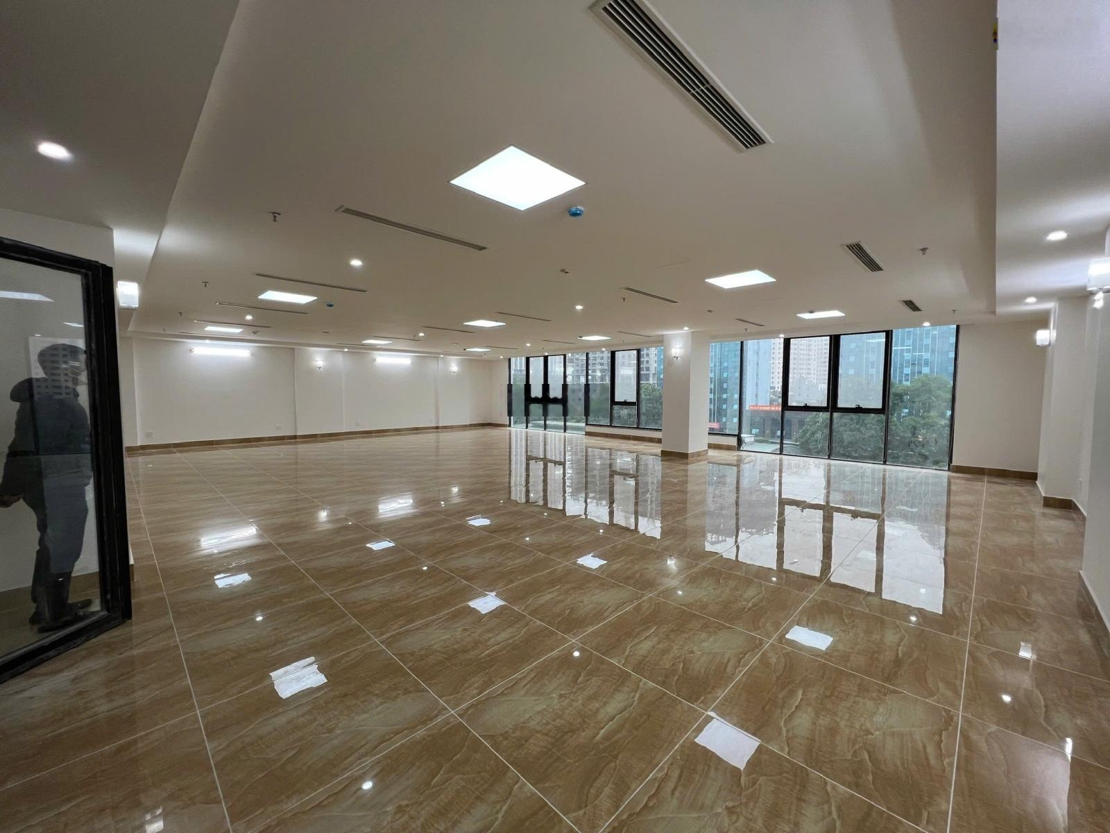 Cho thuê toà nhà khu liền kề Đức Diễn - Bắc Từ Liêm. DT 145m, 7 tầng, thông sàn. 80 triệu/tháng