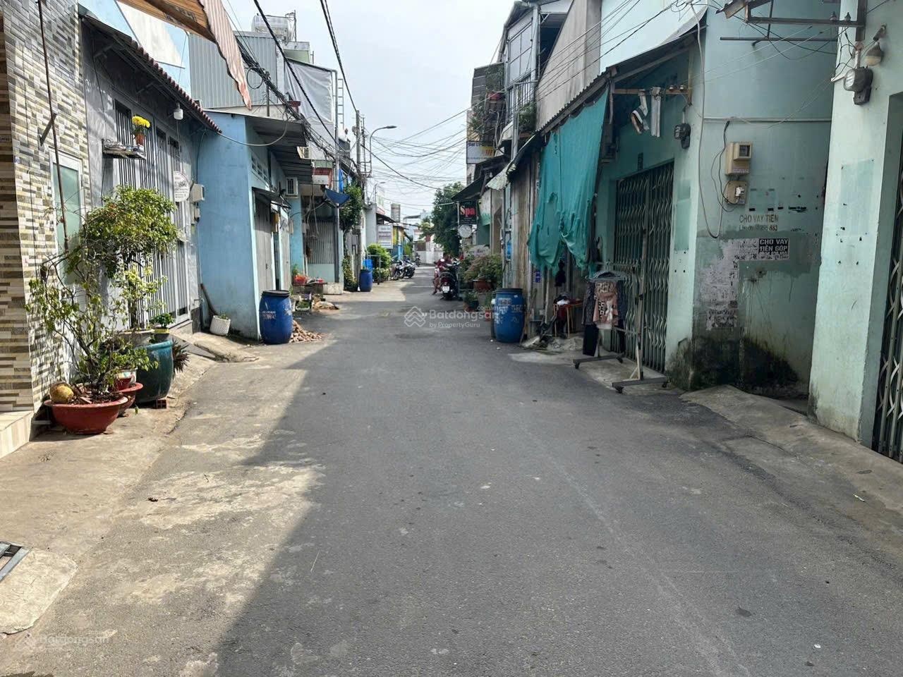 Dãy trọ thới hòa Vĩnh Lộc a 340m giá 9.5 tỷ tl thu nhập sẵn lun . Xây đẹp lắm dòng tiền khủng .