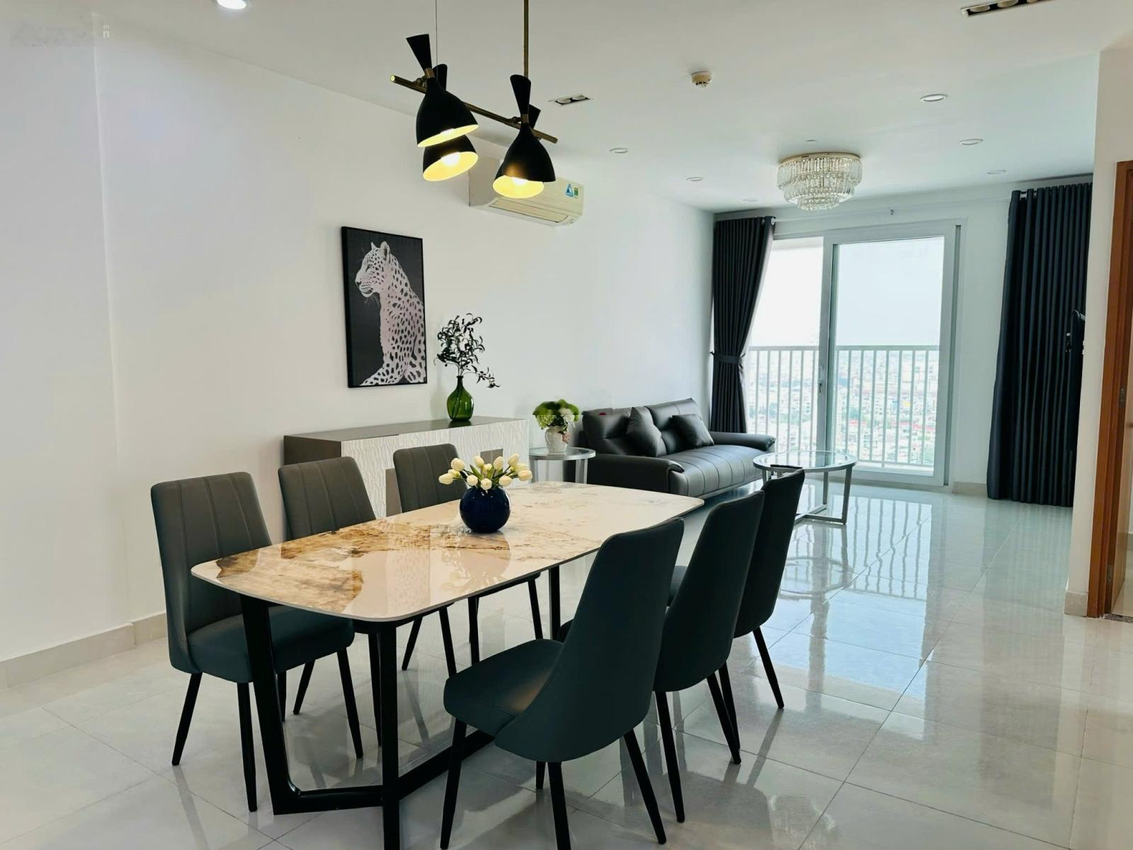 Cần cho thuê gấp căn hộ Tara Residence Q8 LH 0909626133