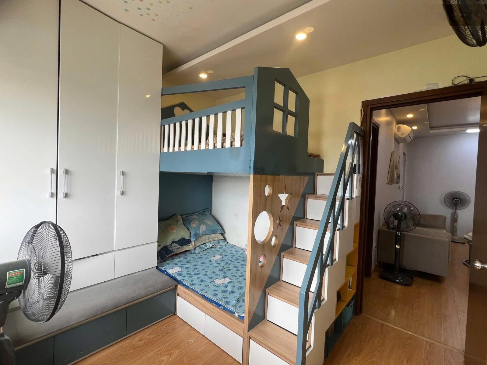 Bán CHCC Bán CHCC Gelexia 885 Tam Trinh DT: 65m2 2 PN + 2 NVS. Giá: 5,5 tỷ có bớt. LH: 0964835889