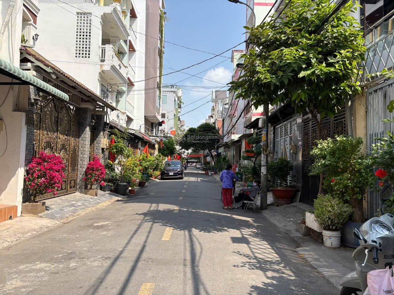 Chính chủ cần bán gấp lô đất ngang 5m, hẻm nhựa 8m Lê Văn Qưới, thổ cư 100%. giá: 8.75 tỷ.