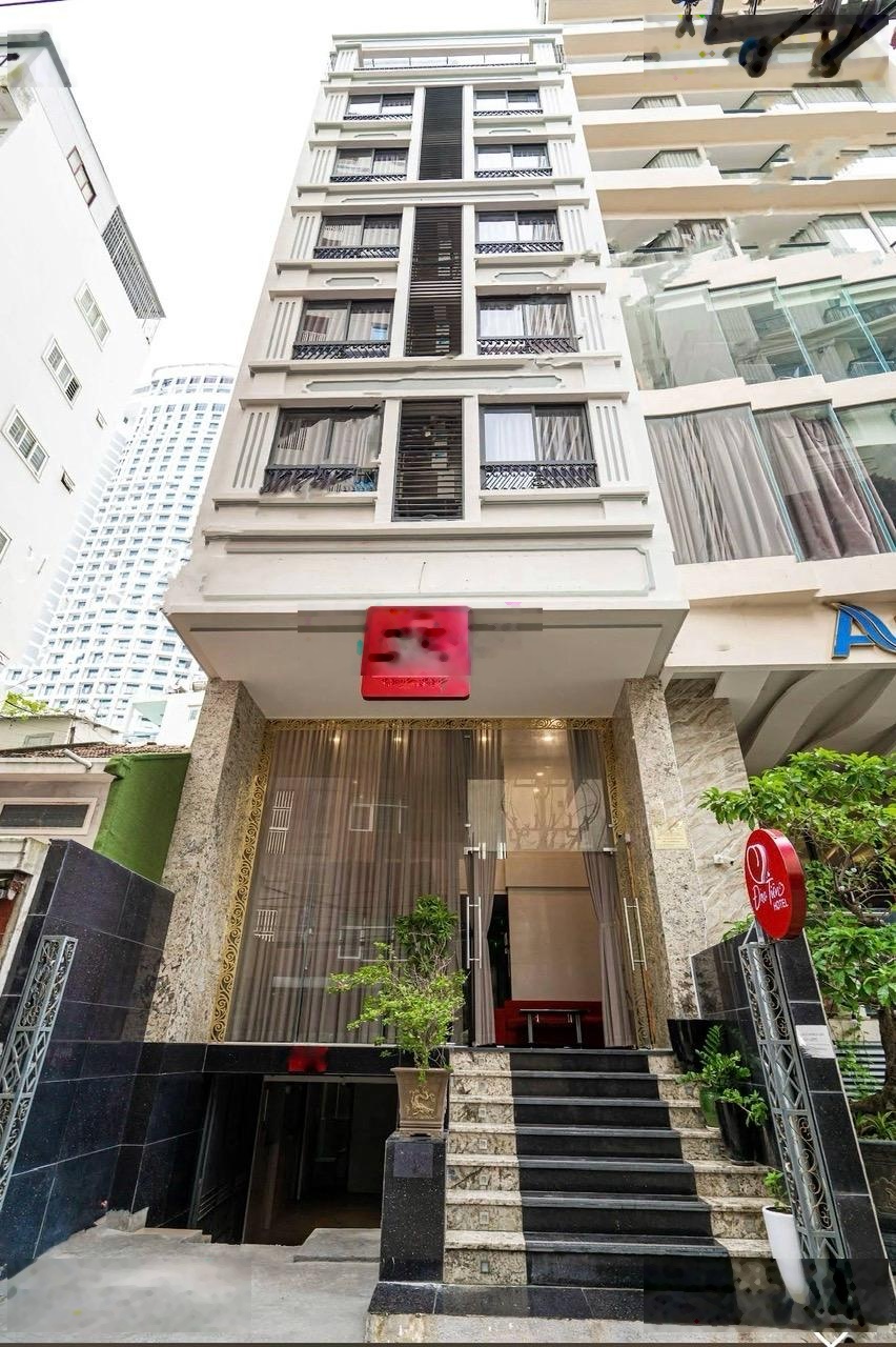 Bán khách sạn sát biển đang hoạt động, hẻm ô tô Nguyễn Thị Minh Khai sát ngã tư Hùng Vương