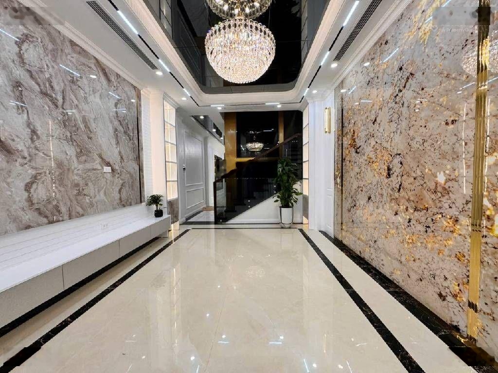 Đặng thuỳ trâm - cầu giấy 60m2 7 tầng thang máy ô tô tránh ngủ trong nhà kinh doanh đỉnh,vị trí vip