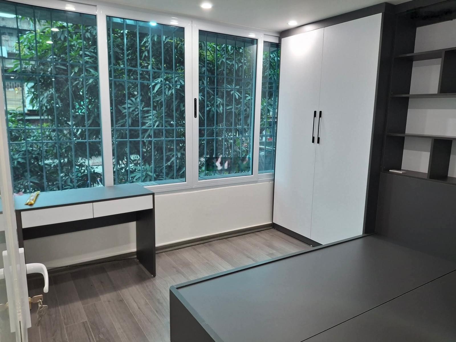 (cho thuê nhà nguyên căn] phố cự lộc, thanh xuân ngay sát royal city