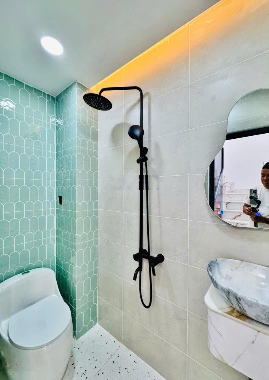 Siêu Phẩm Nhà Mới Xây_Khu Phân Lô_Phan Huy Ích p12__Ngang 4m x dài 10.2m_2 Lầu_3 Phòng_3wc=5,9 Tỷ