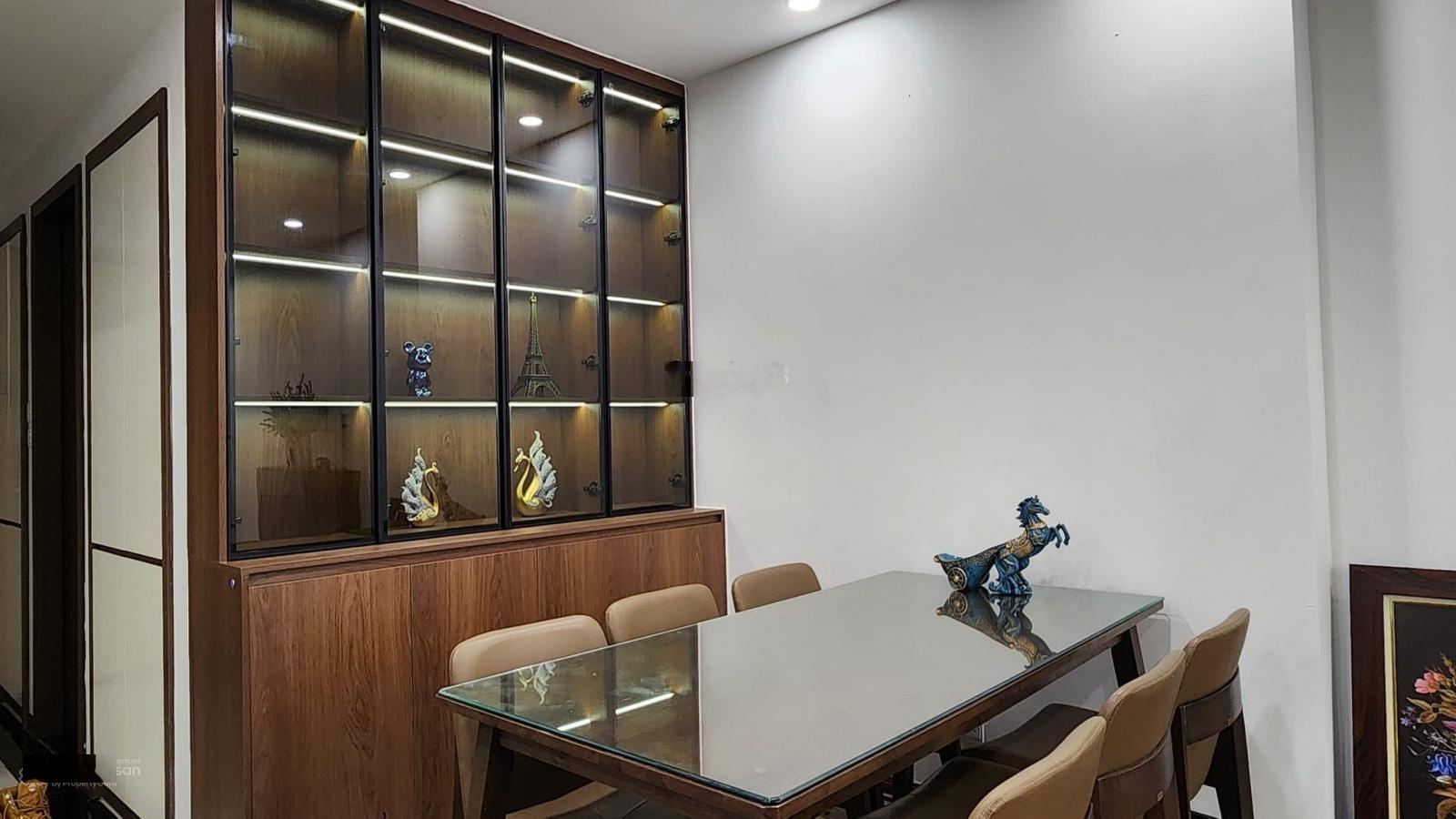 Chính chủ cần bán căn 3N2VS 137m2 tại Việt Đức Complex giá 8.5 tỷ