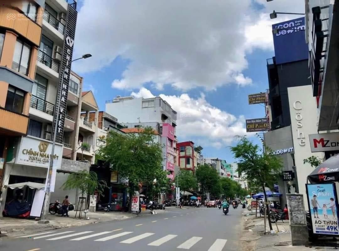 Cho thuê góc 2 mặt tiền Song Hành, Quận 2, diện tích 10x20m