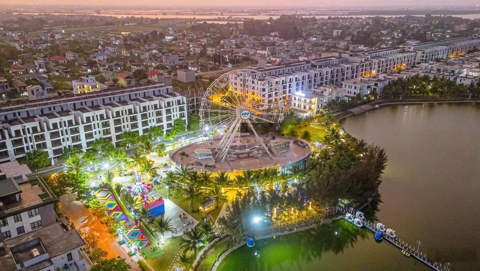 Chính chủ cần bán căn biệt thự ven biển giá 11 tỷ ,full nội thất