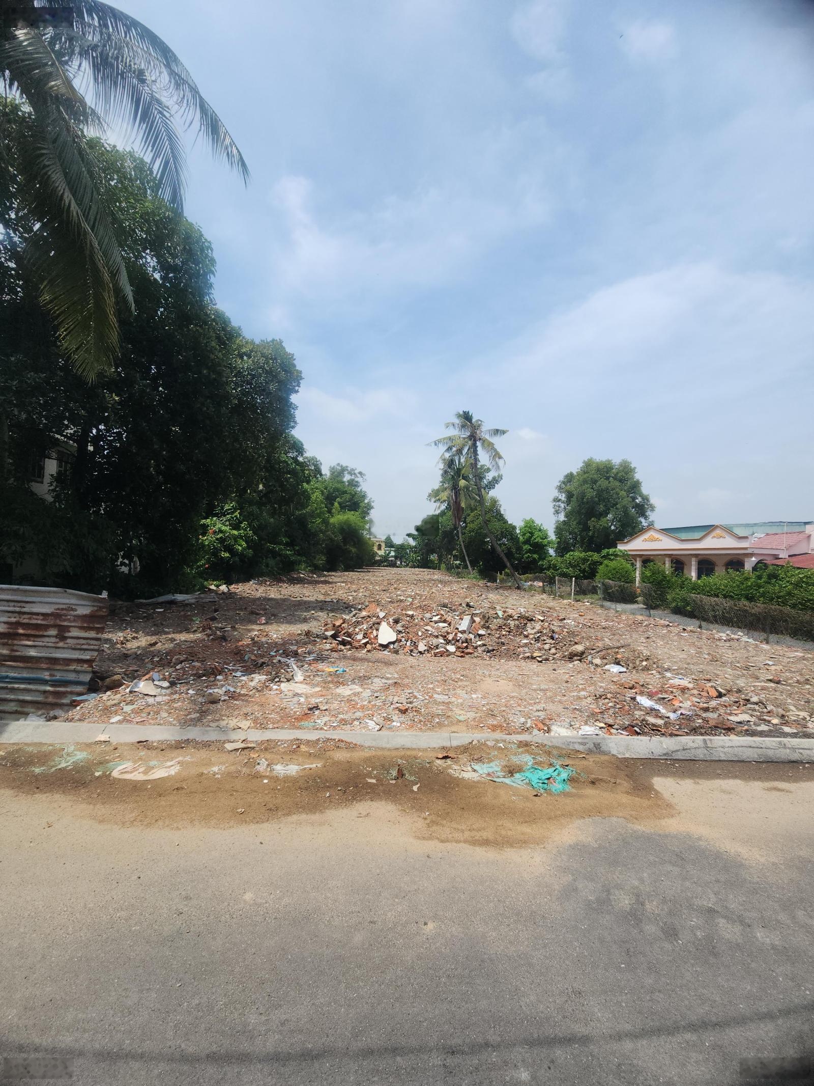 Bán gấp lô đất 2,145m2, ngay Phạm Văn Đồng, Phường Linh Đông, Thủ Đức, giá 75 tỷ