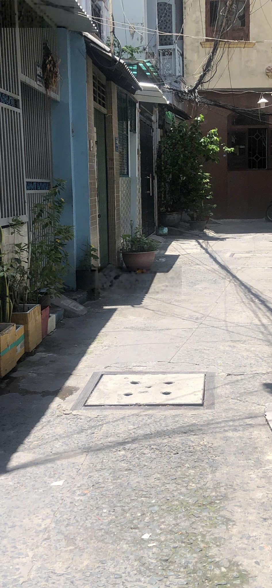 8,3 tỷ - nhà cũ dt khủng 107m2 (5m x 21,3m) - sát hàng xanh - cách mặt tiền bạch đằng 50m