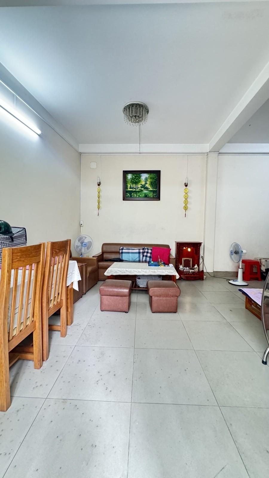 Nhà HXH cạnh Làng Hoa_Nguyễn Văn Khối (Đường số 9) DT_80m2 4x20m MT cách 2 căn_SHR vuông. 6.x tỷ