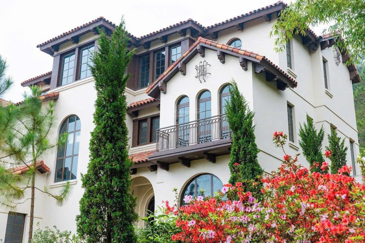 Chính chủ Định cư Đức bán BT Thanh Xuân Valley, DT 200m2, Hướng Đông Nam, giá 16tỷ, LH 0908764666