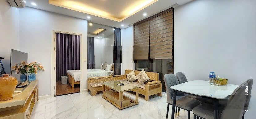 Chủ nhà gửi bán căn hộ 3 phòng ngủ, nội thất full đồ giá 13 tỷ tại chung cư D'.El Dorado Tây Hồ