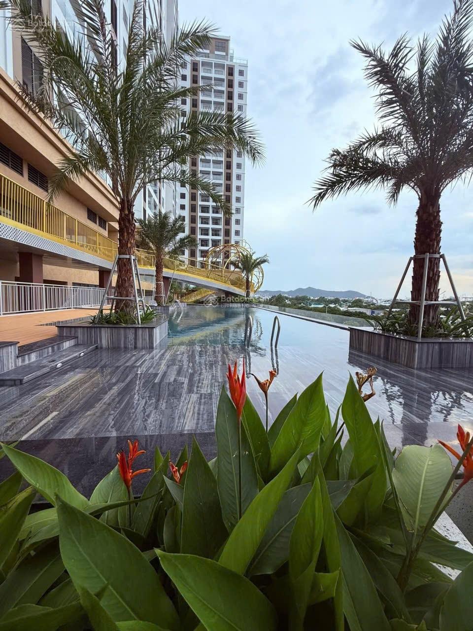 Cần cho thuê nhanh 2 căn hộ 2PN, 84m2 tại Vung Tau Centre Point, tầng cao view đẹp. LH: 0909271407