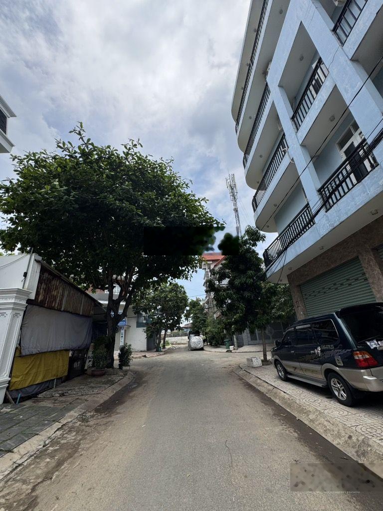 Nhà lê văn khương,58 m2, chỉ 4 tỷ hơn,xe hơi tới lh ngà nhà phố q 12