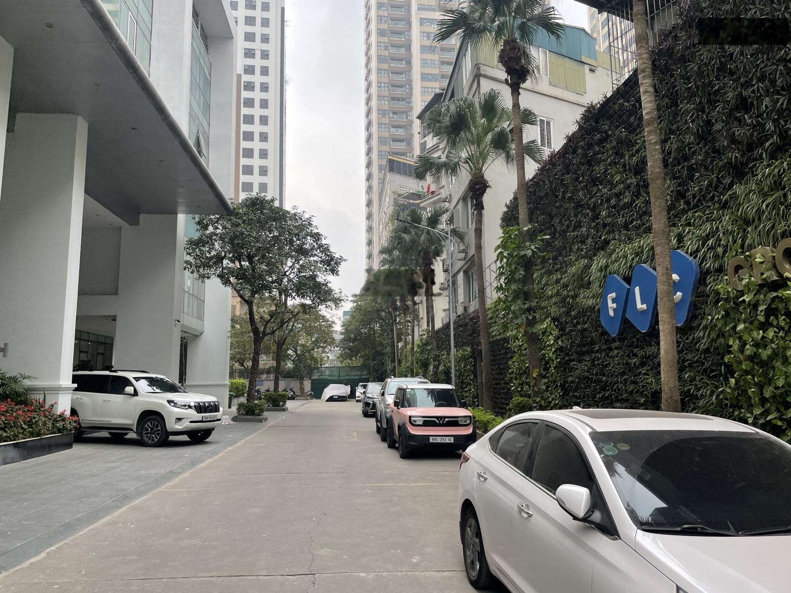 Cho thuê văn phòng hạng B chuyên nghiệp Dương Khuê, Cầu Giấy DT 150m2 đầy đủ trần sàn điều hoà