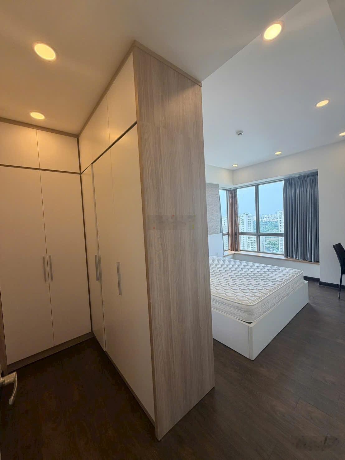 Bán căn hộ Hưng Phúc 3pn 97m2 9,8 tỷ đầy đủ nội thất, sẵn HDT, ô xe hầm. LH Lan 0906743166