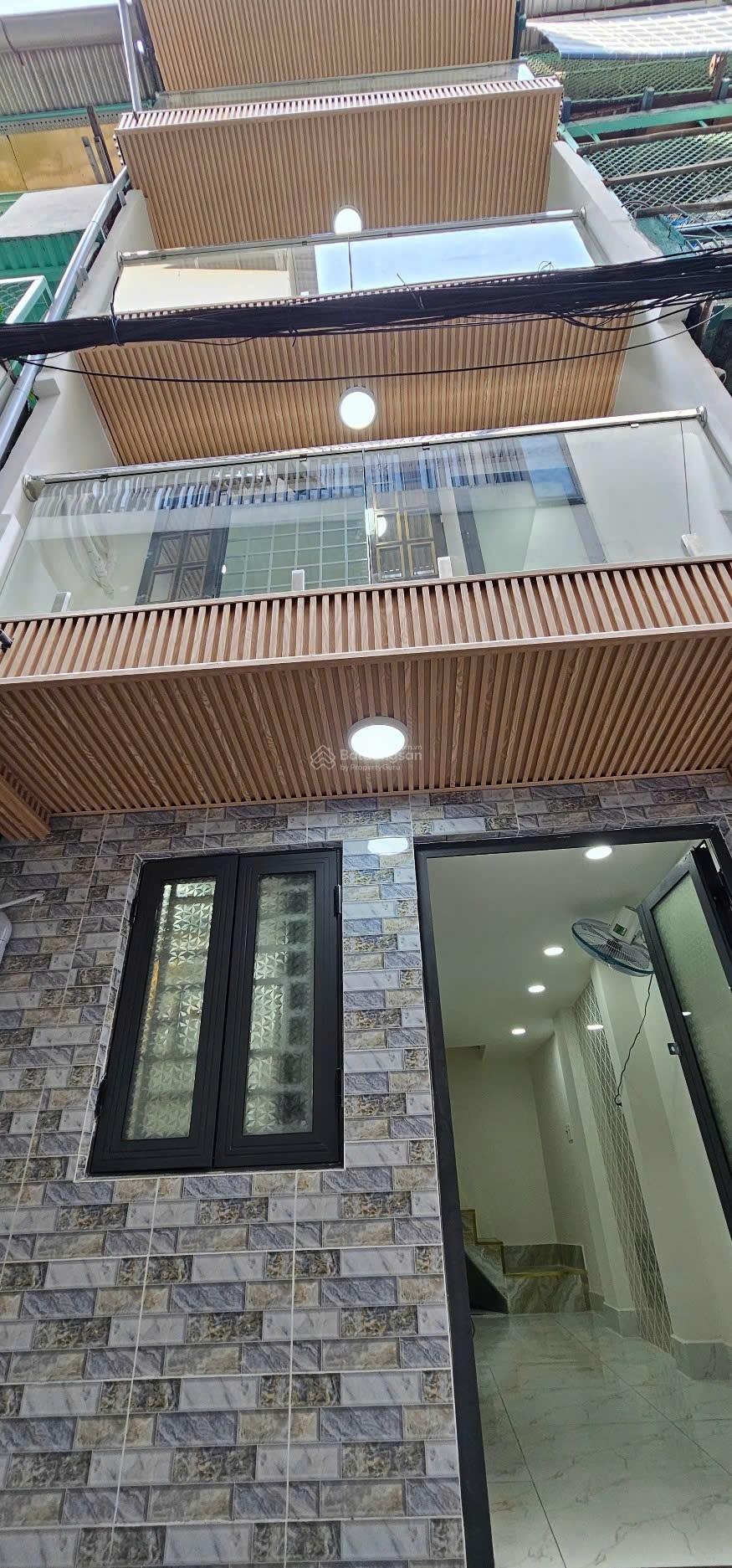 Nhà Hồng Bàng, Q6, 3 lầu, 3PN 4WC, 3,88 tỷ