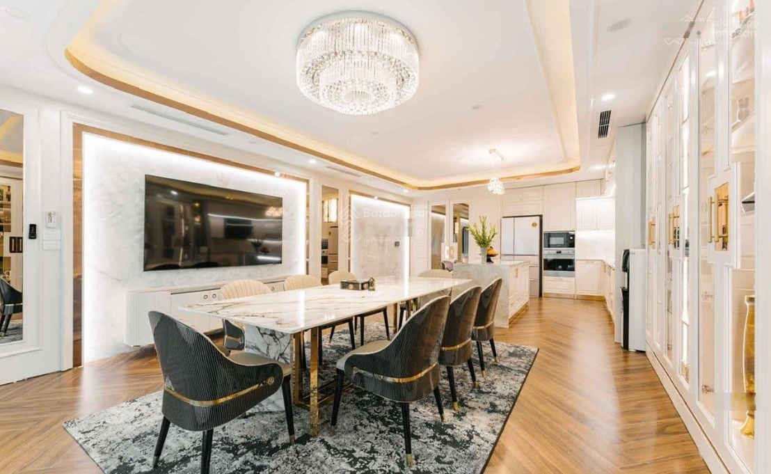 Build Aparmand, bán nhà phố Pháo Đài Láng, Đống Đa: 140m2, MT 7.5m, 4 tầng. Vị trí ô tô tránh VIP