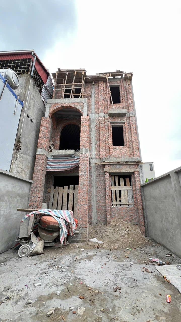 Mẫu biệt thự, sân cổng rộng, độc lập tại TDP Quỳnh Hoàng, Phường An Dương, TP. Hải Phòng 2 ô tô