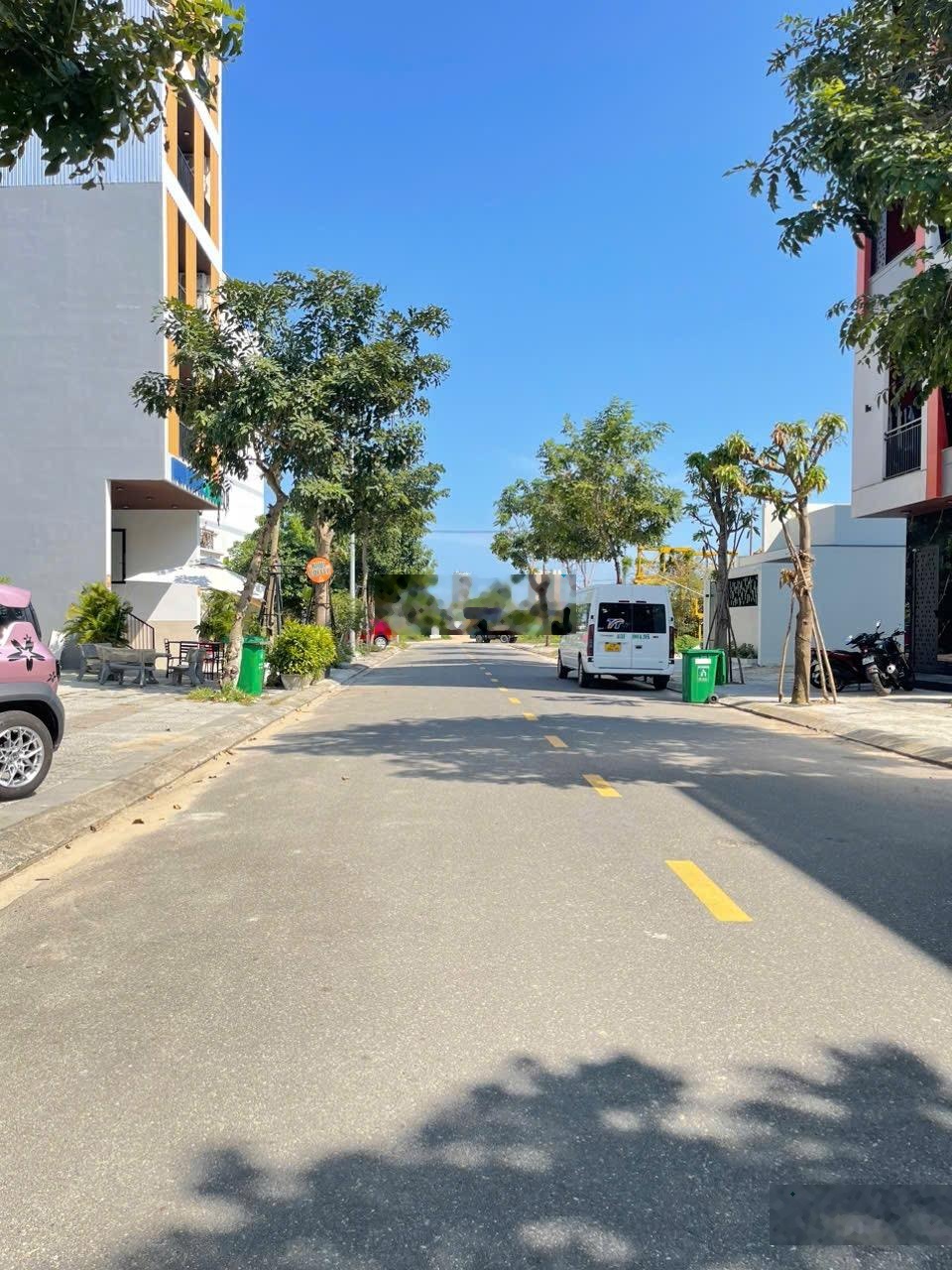 Bán lô đất đường Nại Nam 8 - Siêu thị Lotte - đúng giá - không mất thời gian quý khách