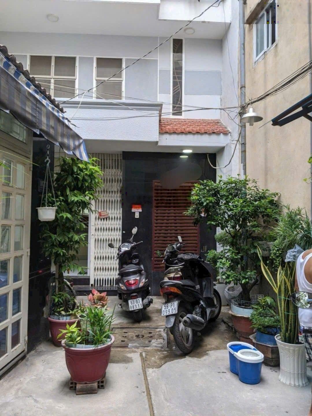 Bán nhà riêng 4PN, 4WC tại Hẻm 107, Phạm Văn Hai, Tân Bình, 8,5 tỷ, 62,5m2