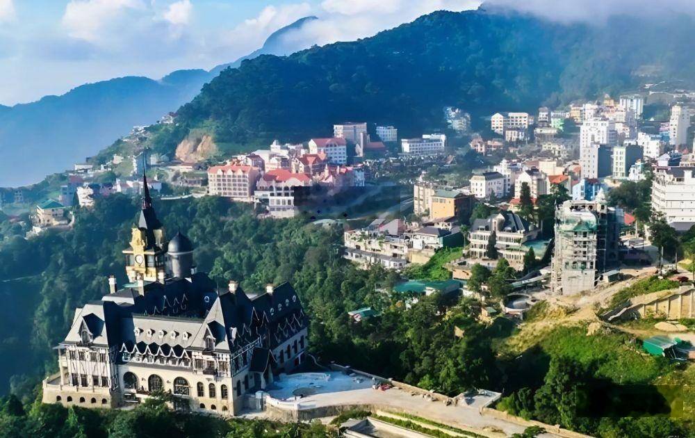 Đất mặt tiền view đẹp lối lên tại thôn 2 thị trấn tam đảo băng 1 mặt tiền 5.5m diện tích 165m