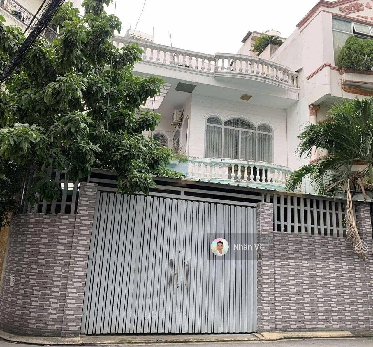 MT Lê Trung Nghĩa gần ngã 4 Hoàng Hoa Thám-Cộng Hòa. DT: 9.8mX15m, 1lầu. Giá 23tỷ TL