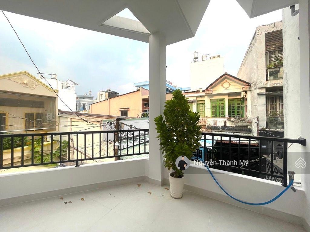 Trường Chinh + Phan Huy Ích - Hẻm Xe Hơi - 4x12m - Nhà 2 Tầng - Chỉ 5,x Tỷ!