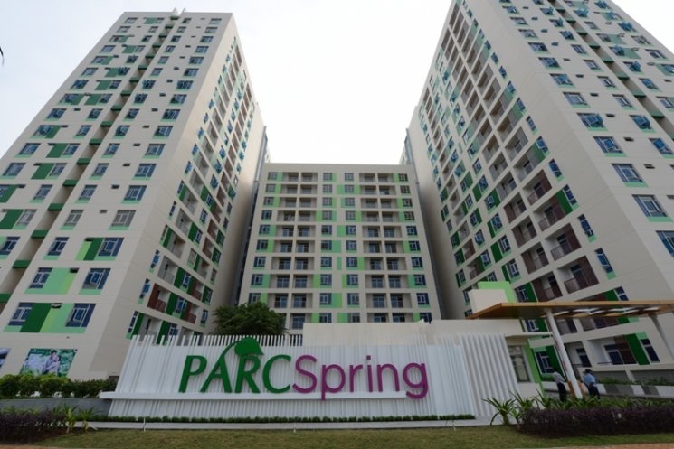 Bán căn hộ Parc Spring 2pn , 1wc , nội thất cơ bản . Có sổ hồng. Giá bán 4,3 tỷ ib 0901199234 zl