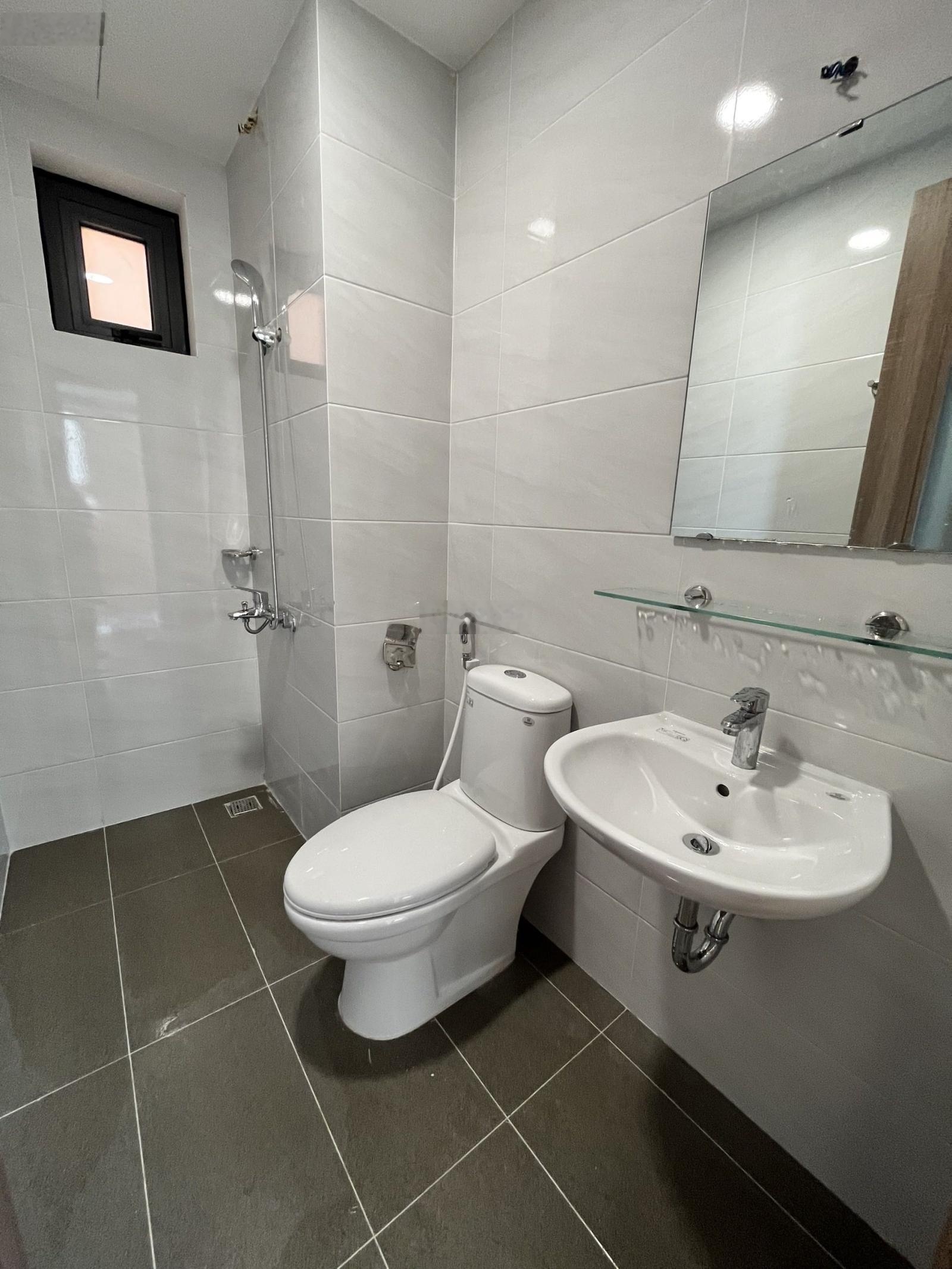 Bán căn Osimi 43m2 giá 1.690tỷ bao thuế phí, có nội thất LH: 0909444708