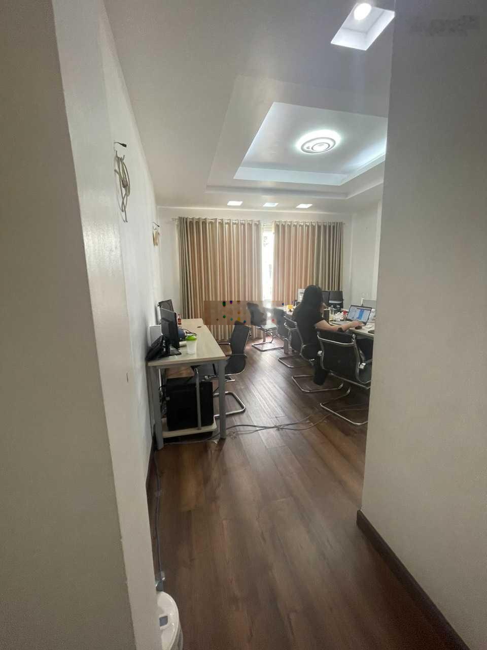 Cho thuê nhà 5PN, 42/36 Nguyễn Minh Hoàng, Phường 4, Tân Bình (Khu K300)