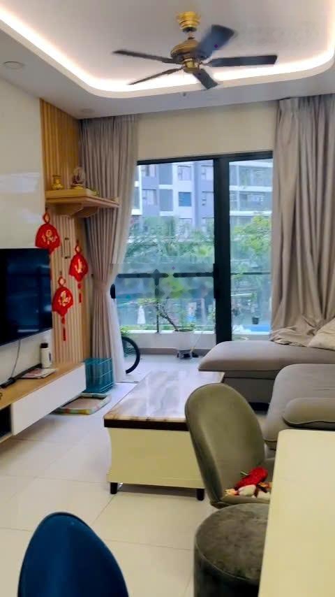 Cho thuê căn Safira Khang Điền, căn 2pn 2wc full nội thất, giá 10 triệu tháng, LH 0966062935