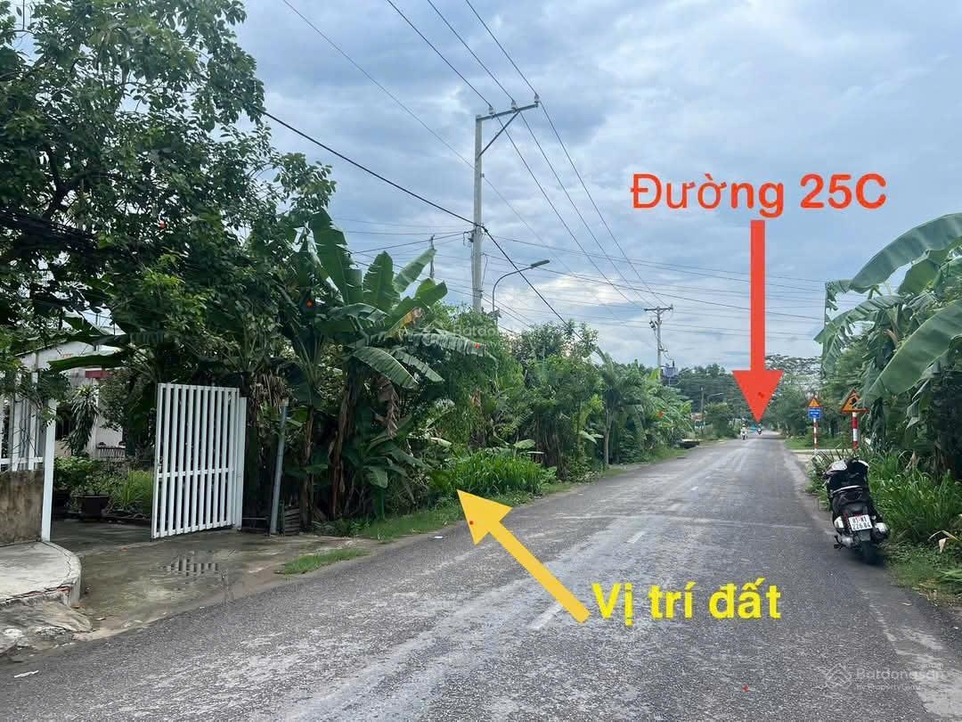 Bán gấp nhà đất MT Hùng Vương Nhơn Trạch 20m, giá rẻ 6,5ty,SR chính chủ. Gọi ngay 24/24h (giá ngộp)