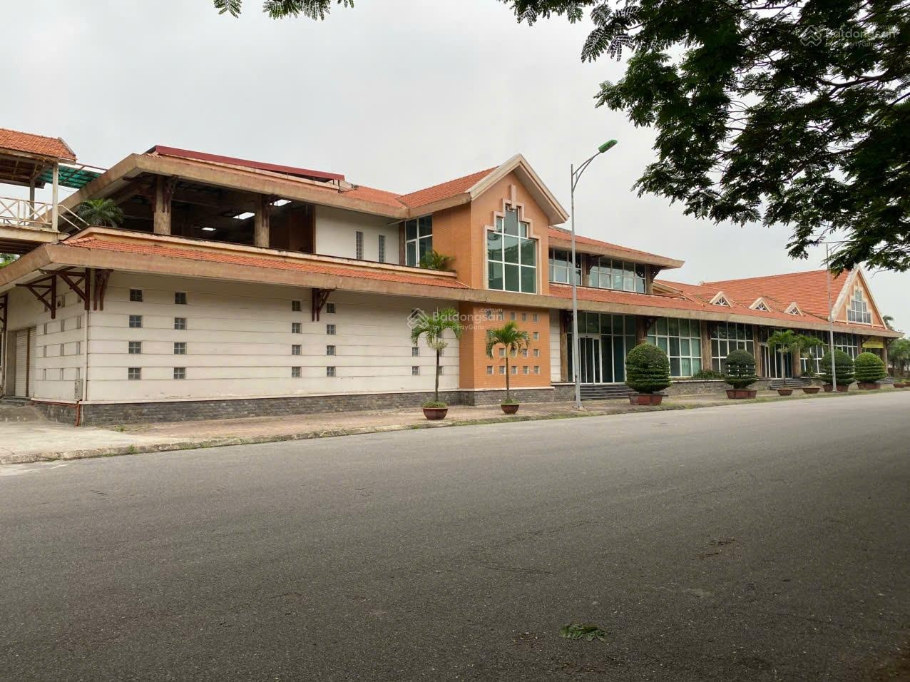 Cho thuê mặt bằng làm nhà hàng, dưỡng lão, đào tạo, dịch vụ 2000m2