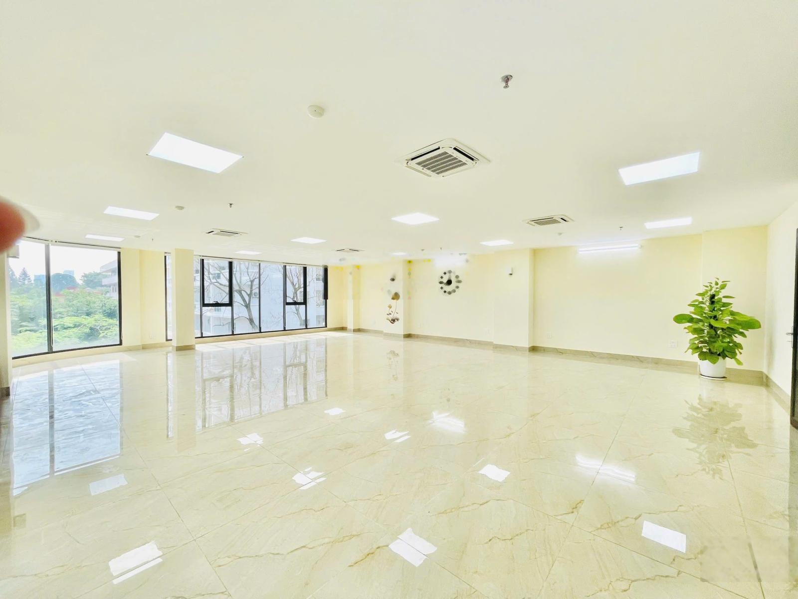 Chính chủ cho thuê sàn Văn Phòng 170m2 tại Cầu Giấy - Hà Nội