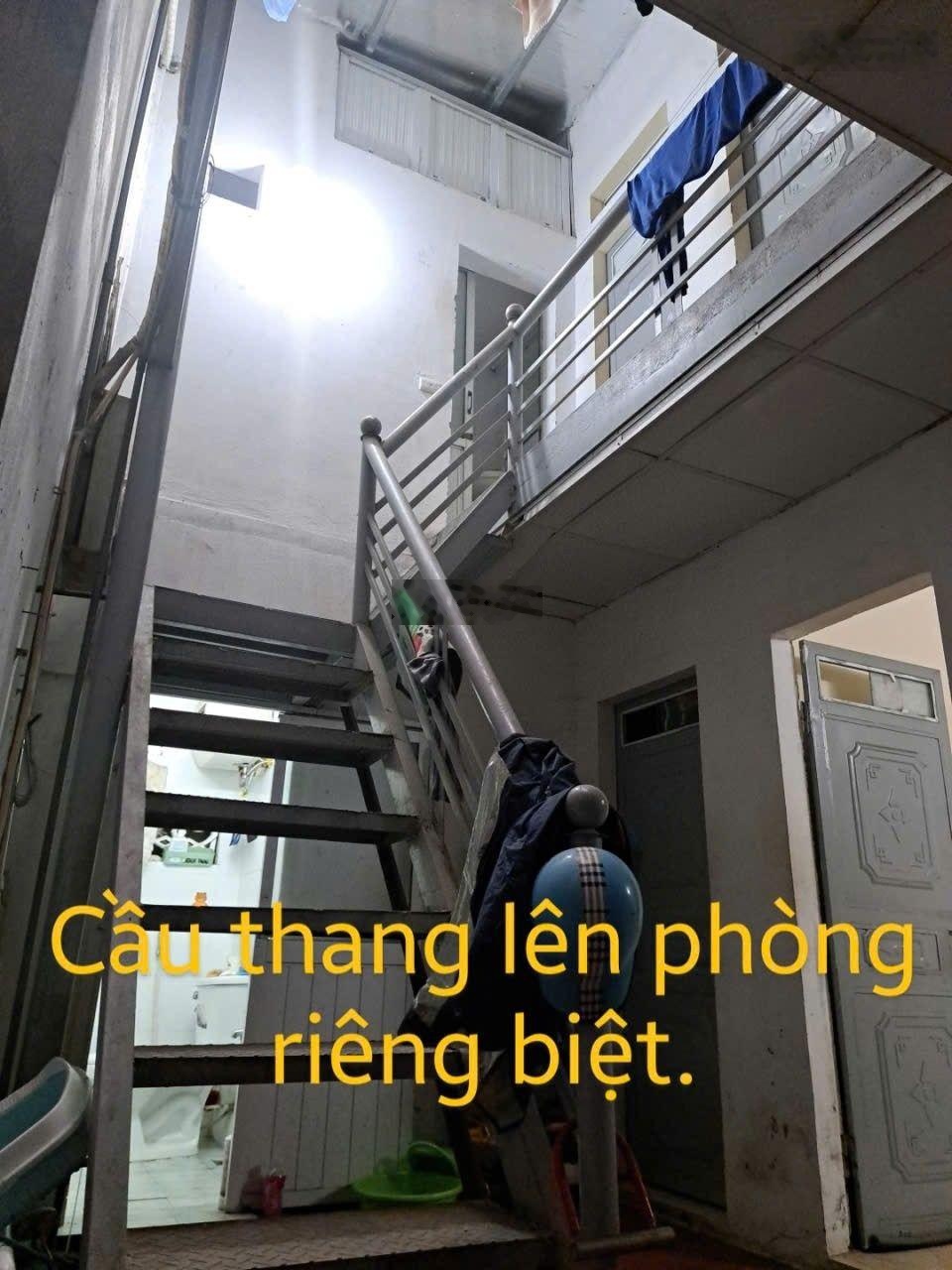 Cho thuê nhà trọ 1PN, 1VS, 42m2, 2,8 triệu/tháng tại đường Giáp Bát, Hoàng Mai, Hà Nội